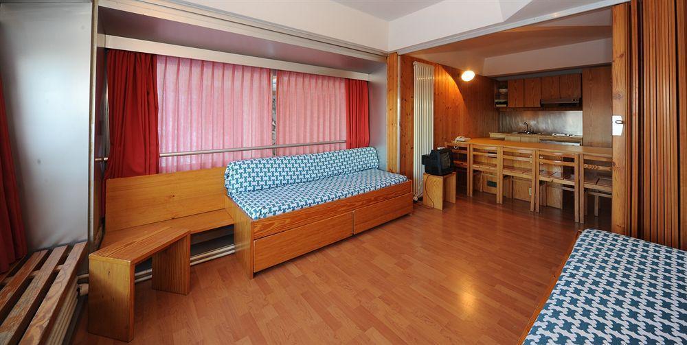 Hotel Sole Alto Медзана Экстерьер фото